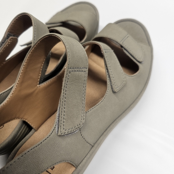 Clarks Reedly Juno Hook Loop Soft Cushion Grey Olive Green Wedge Sandal Shoes 9 - Picture 8 of 10